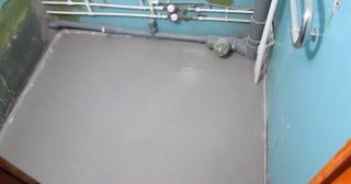 Наливной пол в туалете Полысаево, цена от 893 руб.